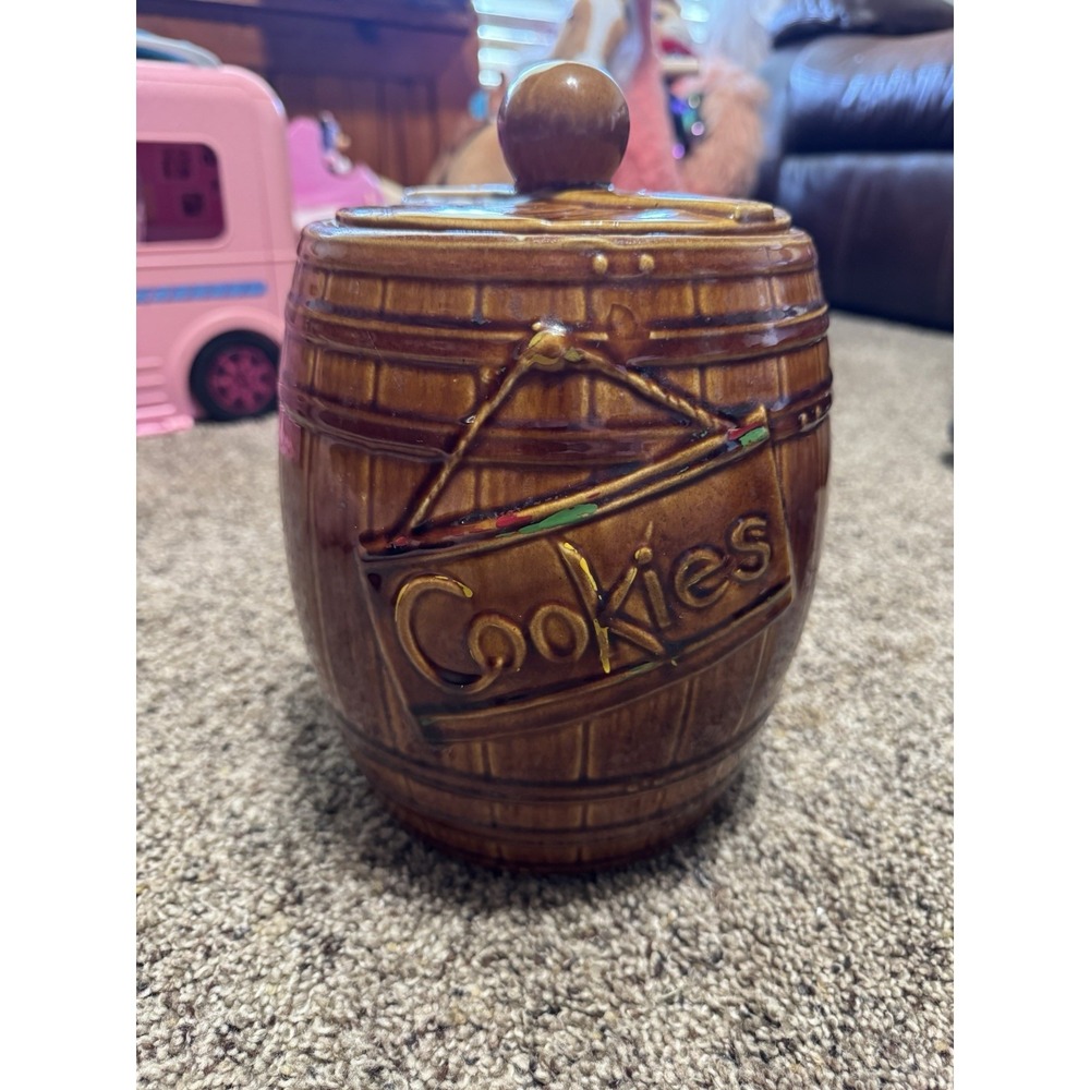 1950's McCoy Ceramic Whiskey Barrel Cookie Jar with Lid made in the USA/Vintage